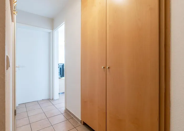 Apartment 441, Seepark *